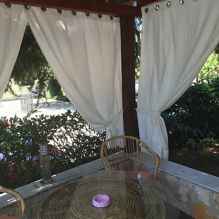 福尼达公寓 波雷奇